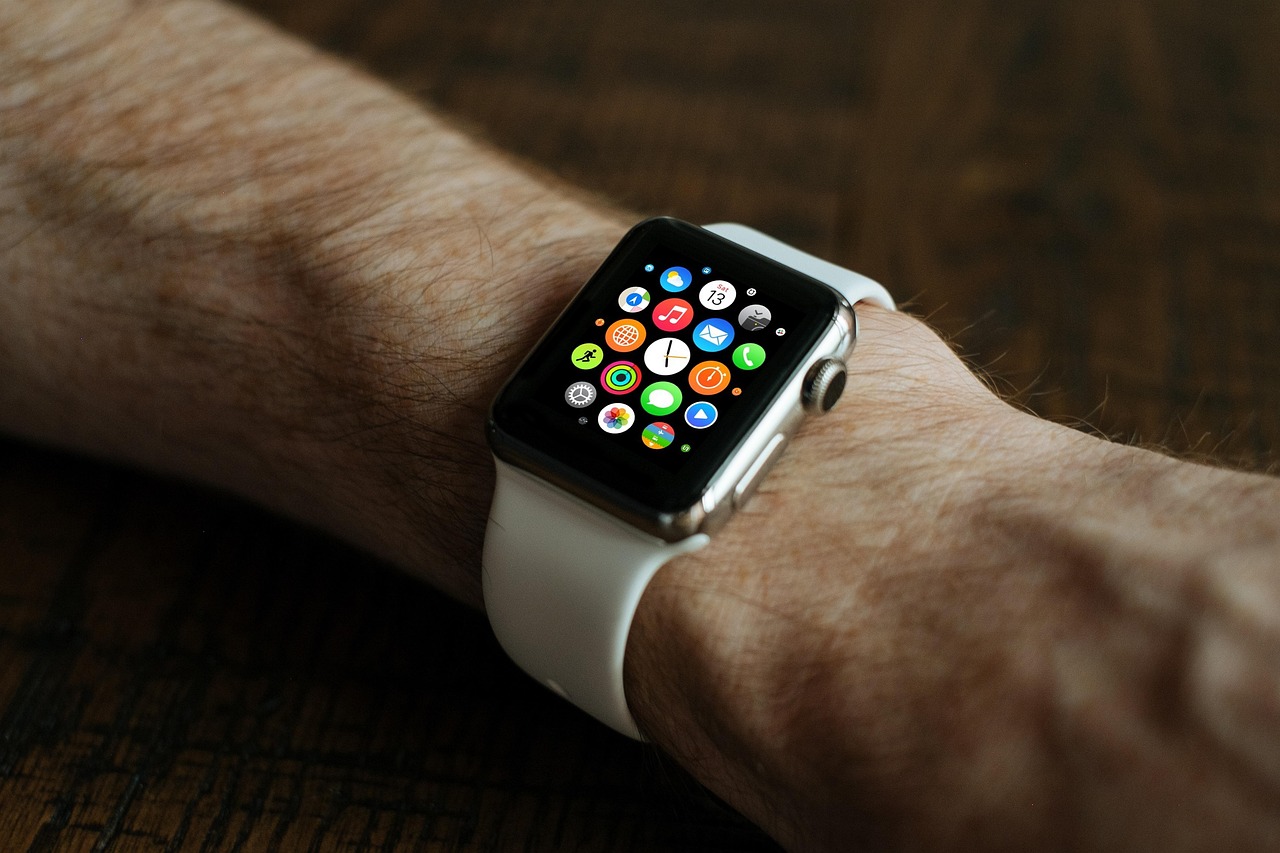 entdecken sie die neuesten smartwatches mit innovativen funktionen, stilvollem design und intelligenter vernetzung. bleiben sie mit fitness-tracking, benachrichtigungen und mehr immer verbunden!